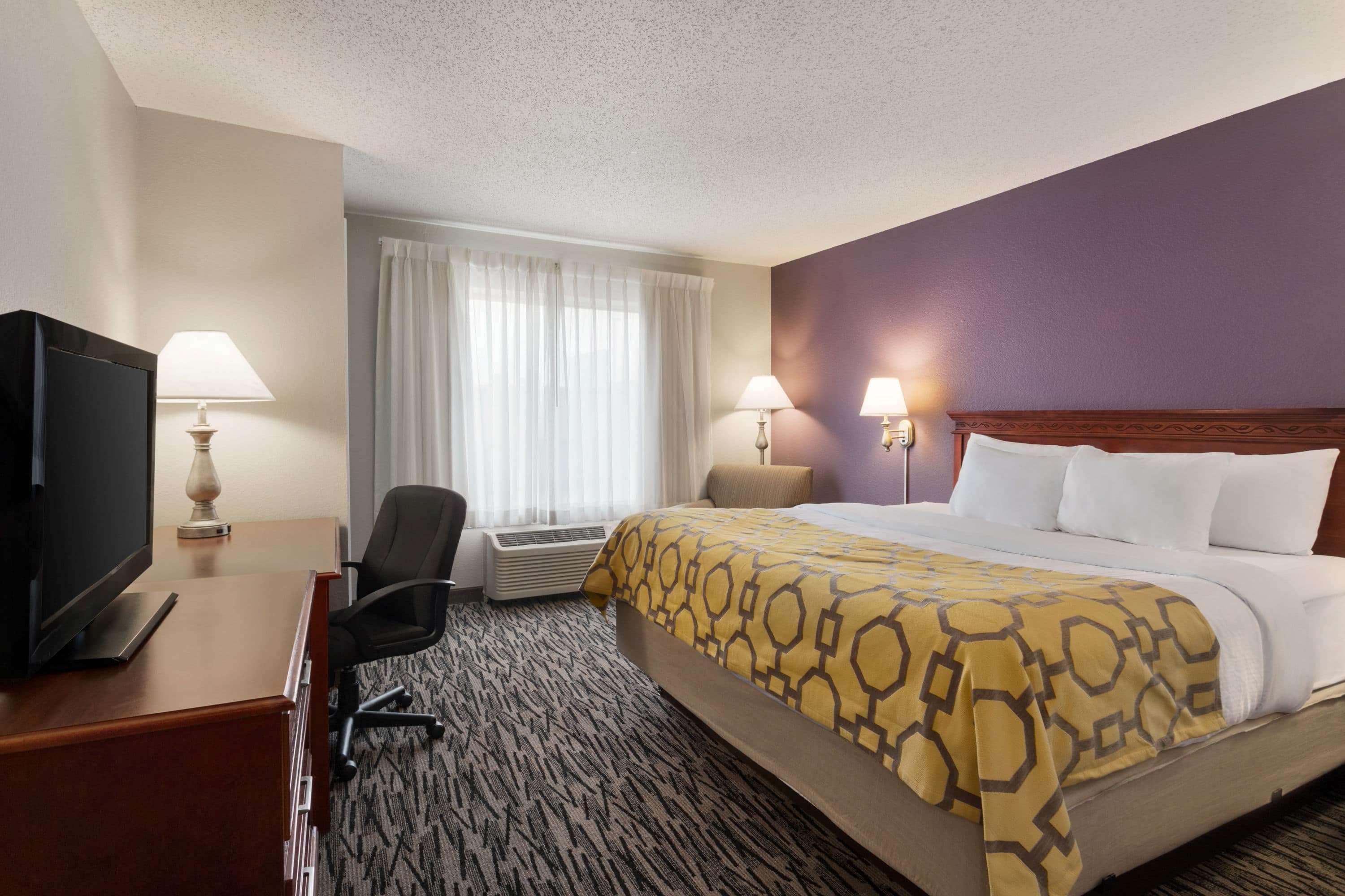 Baymont By Wyndham Springfield I-44 Hotel Exterior foto