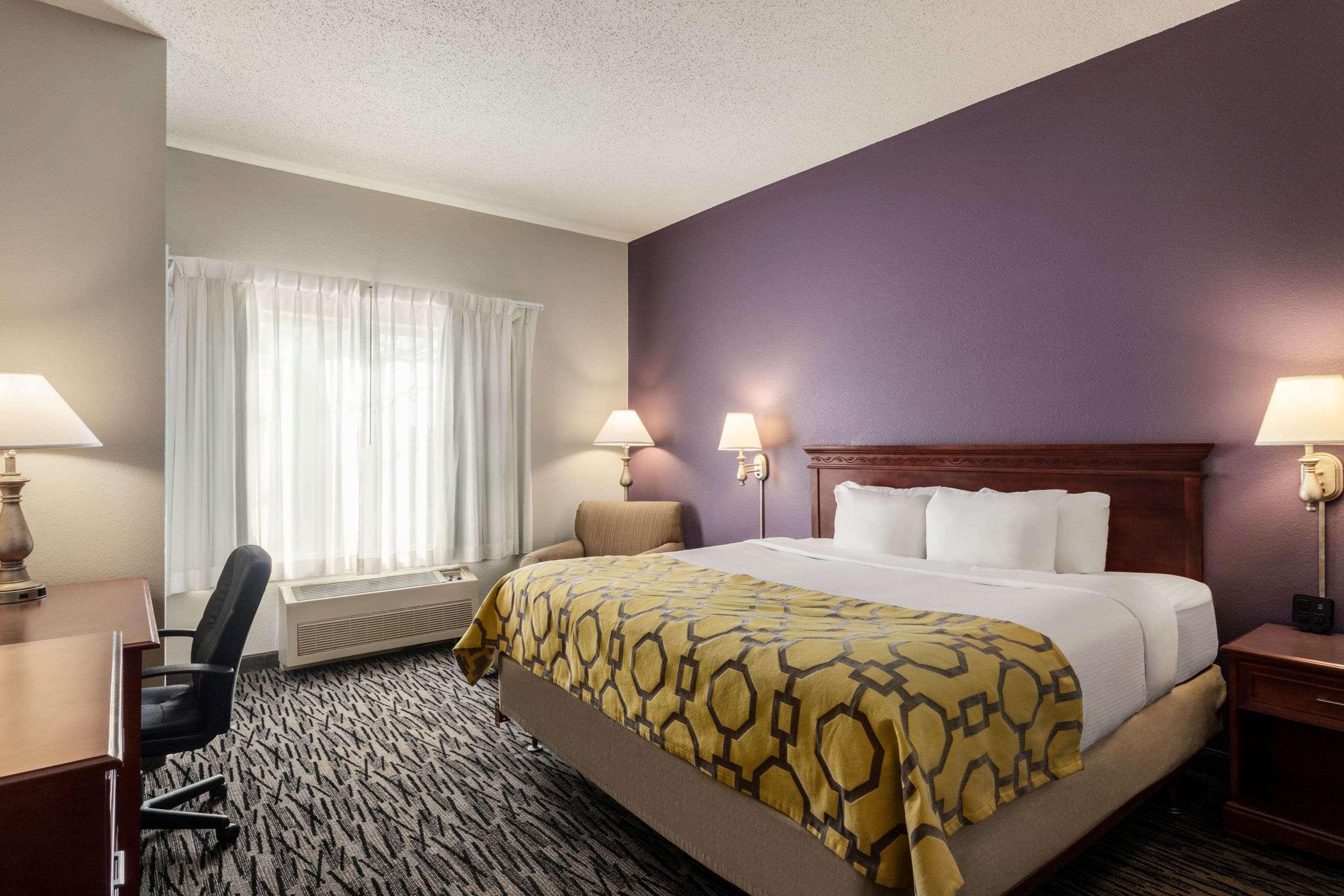 Baymont By Wyndham Springfield I-44 Hotel Exterior foto