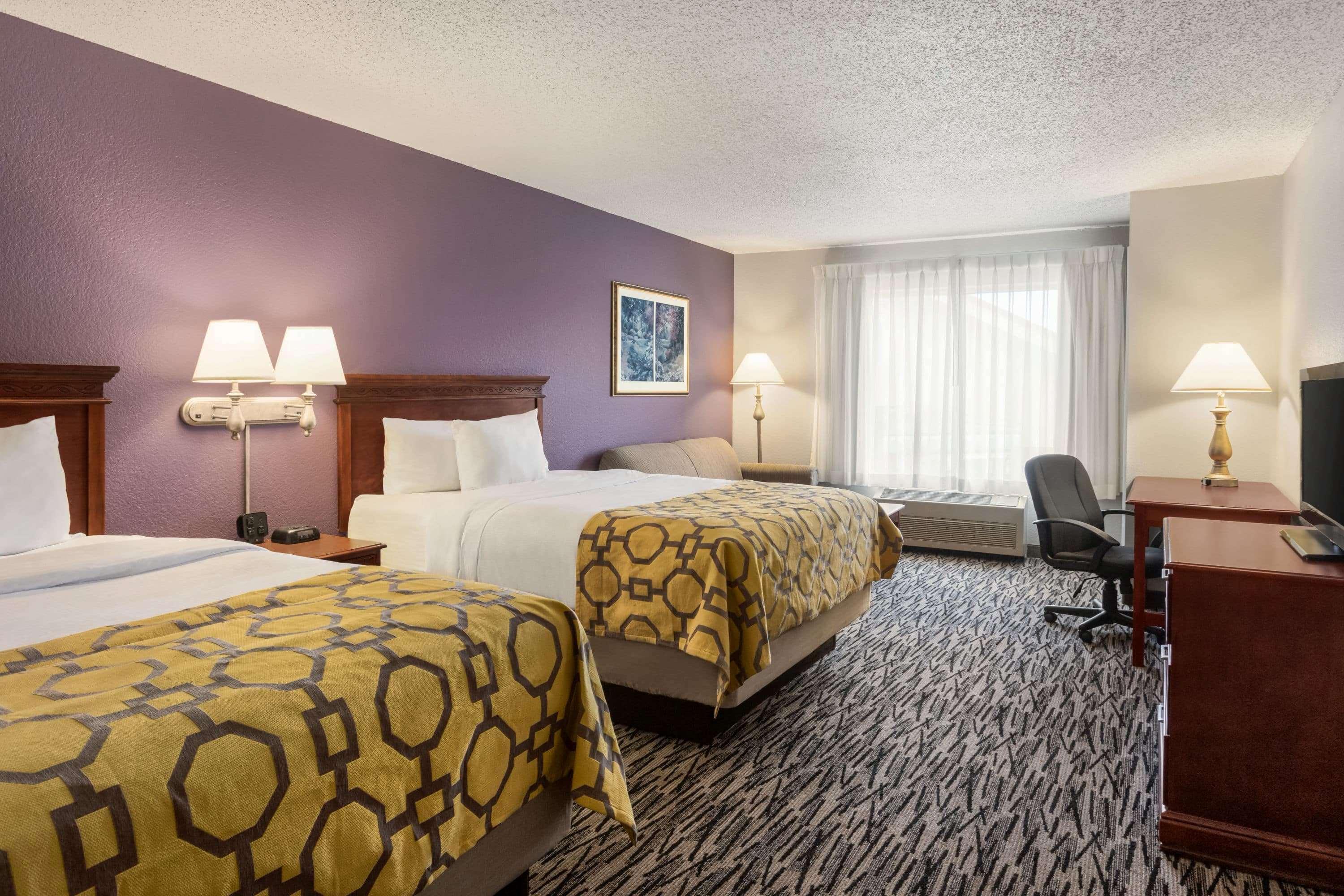 Baymont By Wyndham Springfield I-44 Hotel Exterior foto